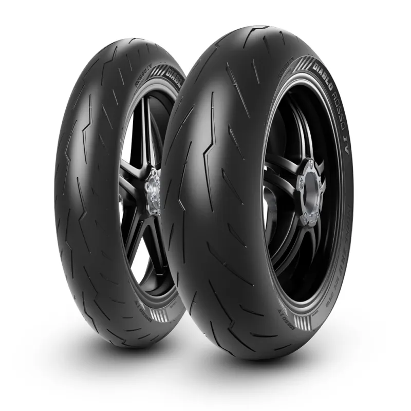 Kampanjahinta Pirelli Diablo Rosso IV 150/60 R 17 M/C 66H TL Re moottoripyörän rengas